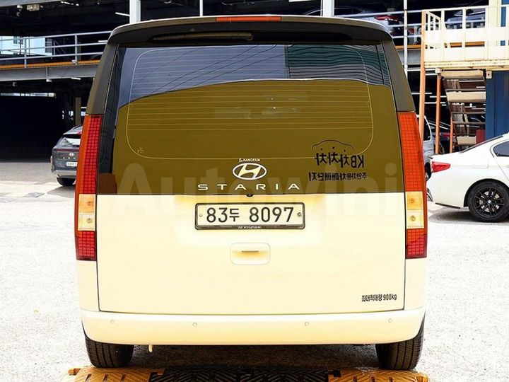 Hyundai Staria 2022 KMFYDX71BNU011952 — 3