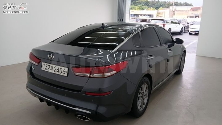 Kia K5 2019 — 2