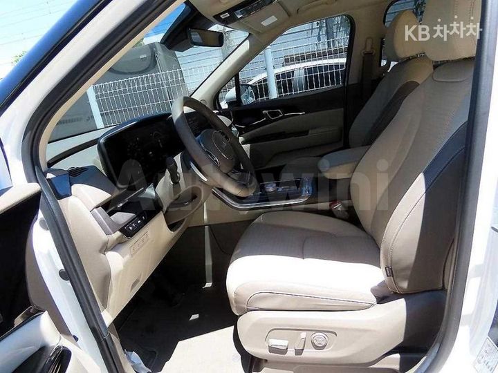 Kia Carnival 2023 KNANE813BPS271911 — 5