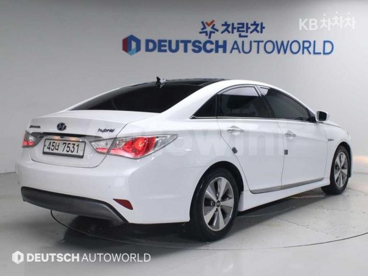 Hyundai Sonata 2012 KMHEC415BCA055649 — 2