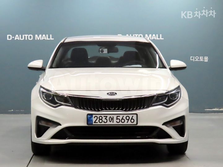 Kia K5 2020 — 2