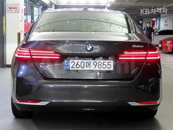 BMW 5 Series 2024 — 5