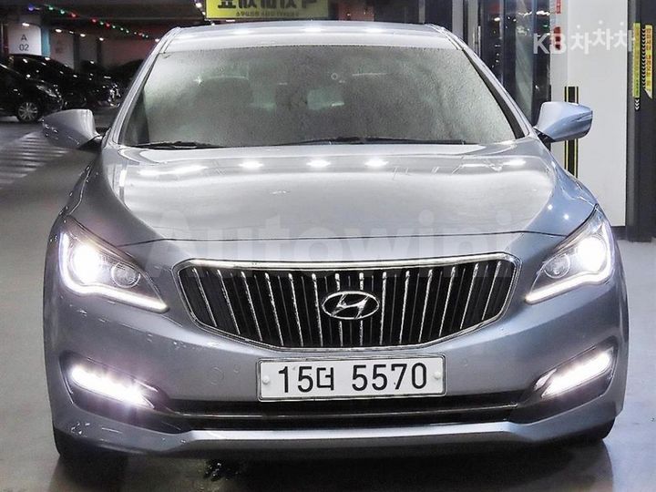 Hyundai Aslan