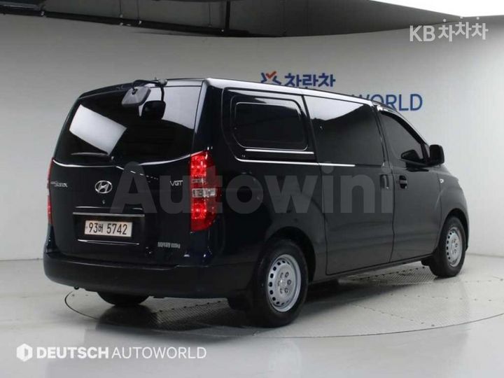 Hyundai Starex 2021 — 4