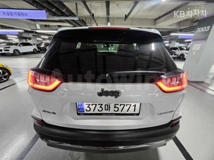 Jeep Cherokee 2022 — 2