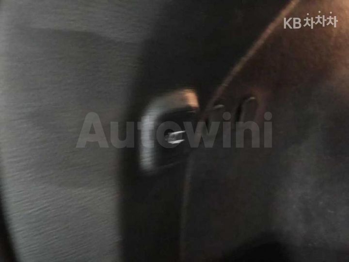 Jeep Cherokee 2022 — 4