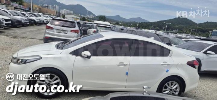 Kia K3 2017 — 3