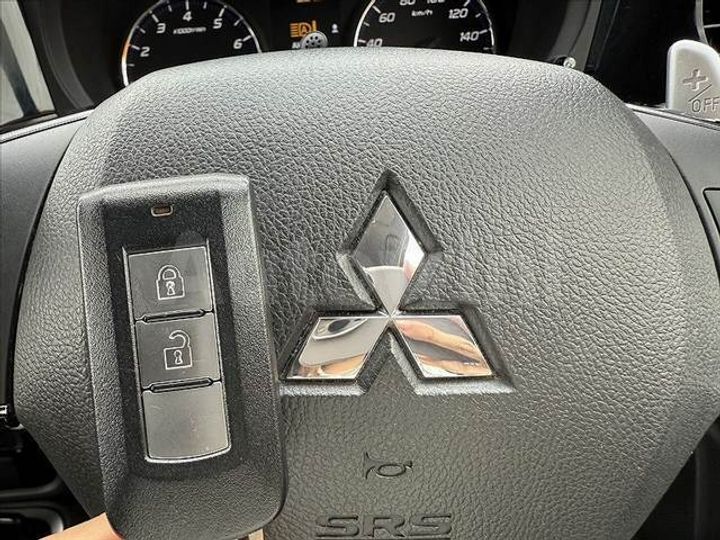 Mitsubishi Outlander 2017 — 4