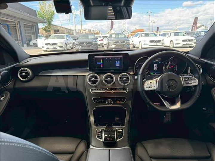 Mercedes Benz C Class 2018 — 3