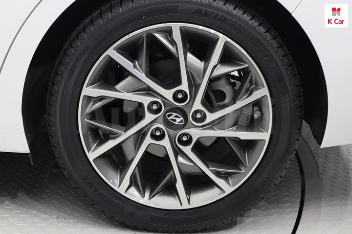 Hyundai Avante 2020 — 5