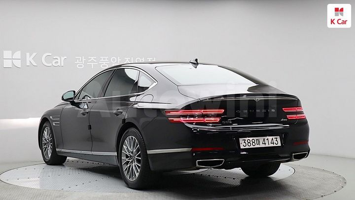 Genesis G80 2023 — 2