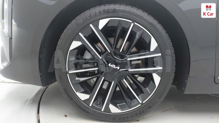 Kia K8 2025 — 4