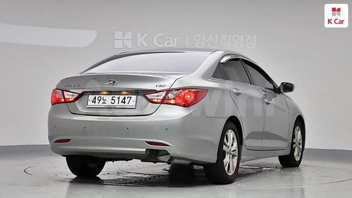 Hyundai Sonata 2011 — 2