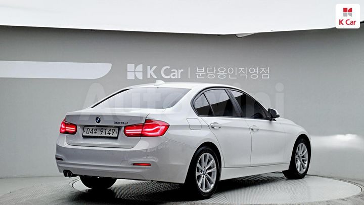 BMW 3 Series 2017 WBA8C5106HA068652 — 2