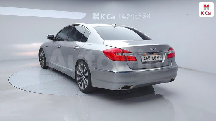 Hyundai Genesis 2014 KMHGA41BBEU249593 — 2