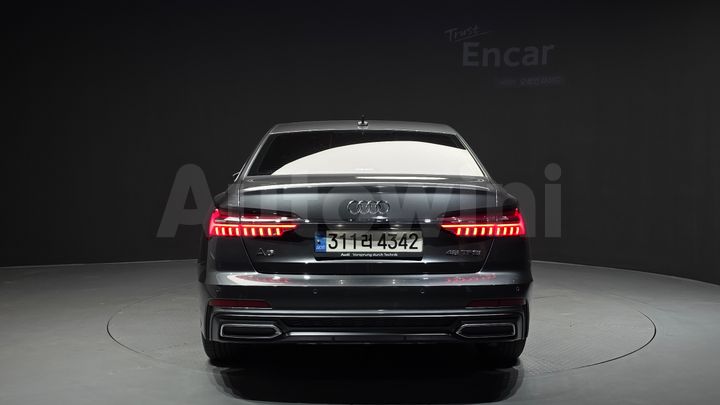 Audi A6 2021 — 5