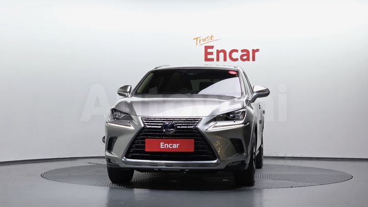 Lexus NX 2020 — 3