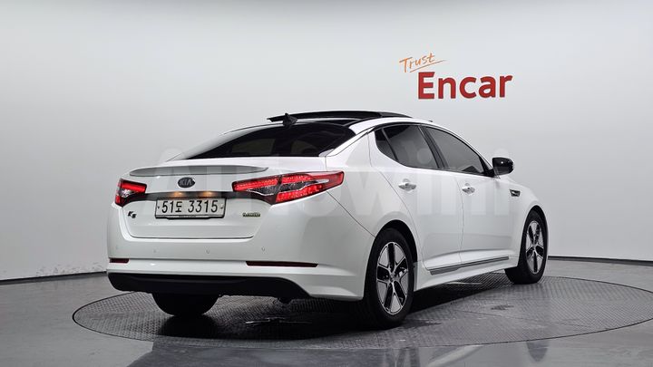 Kia K5 2013 — 2