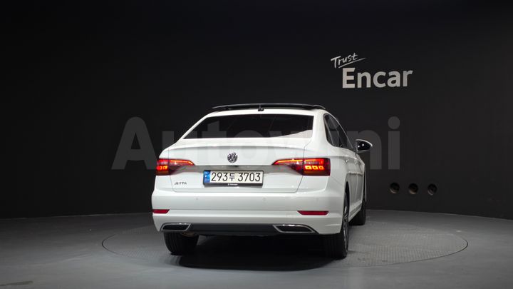 Volkswagen Jetta 2021 — 4