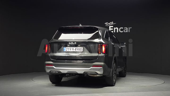 Kia Sorento 2025 — 4