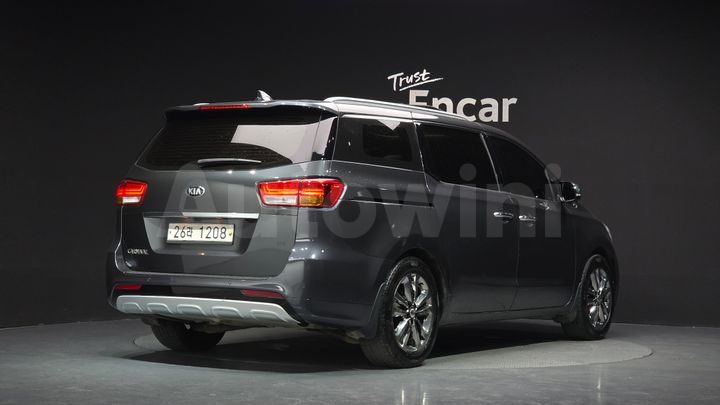 Kia Carnival 2018 — 2