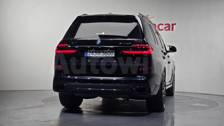 BMW X7 2024 — 4