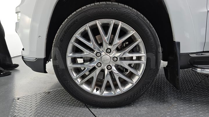 Jeep Cherokee 2018 — 4