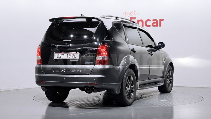 KGM (Ssangyong) Rexton 2011 — 2