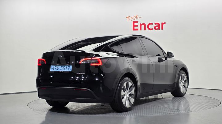 Tesla Model Y 2022 — 2