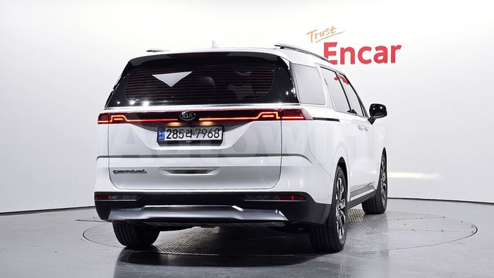 Kia Carnival 2021 — 4