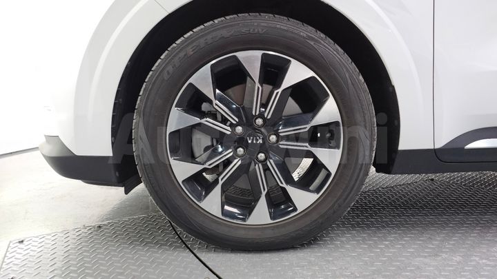 Kia Carnival 2021 — 5