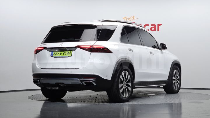 Mercedes Benz GLE Class 2024 — 2