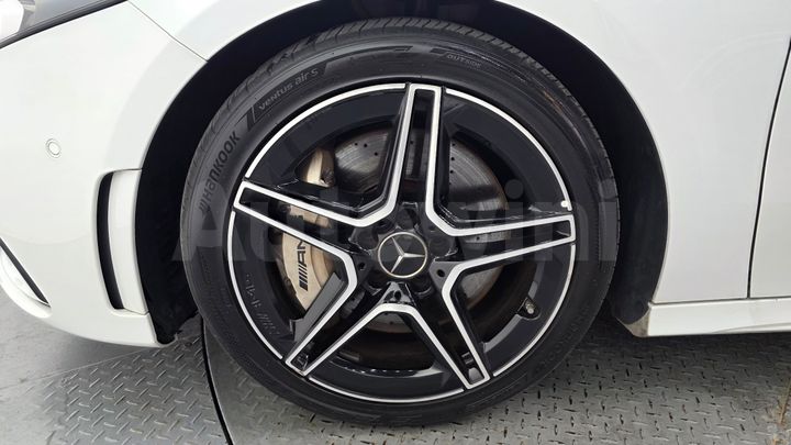 Mercedes Benz A Class 2021 — 5