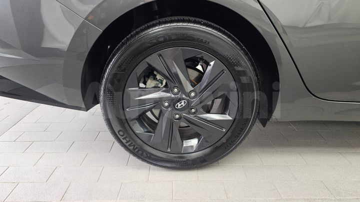 Hyundai Avante 2021 — 5