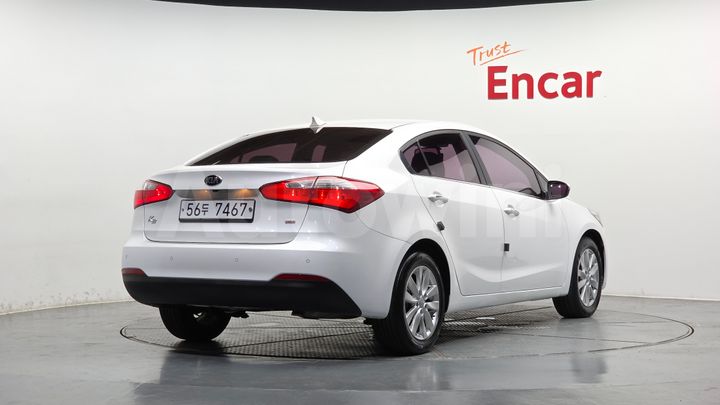 Kia K3 2013 — 2