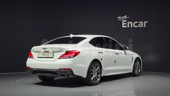 Genesis G70 2020 — 2