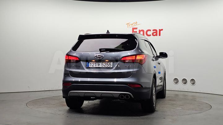 Hyundai SantaFe 2015 — 4