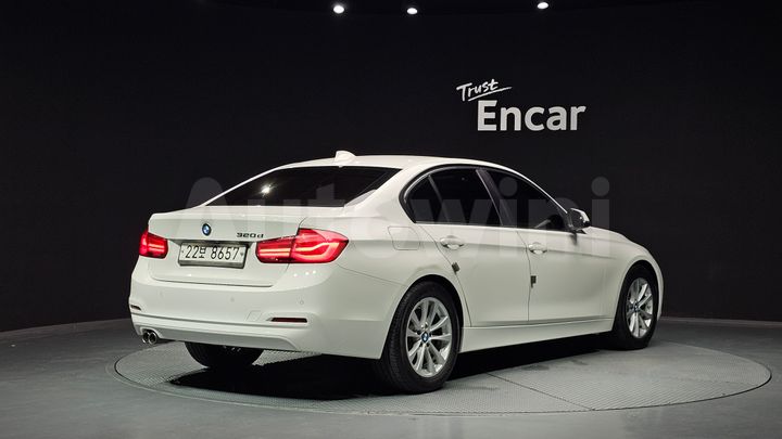 BMW 3 Series 2017 — 2