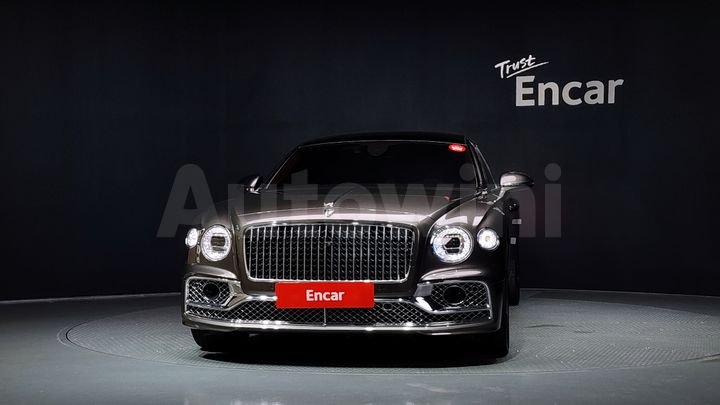 Bentley Flying Spur 2022 — 3