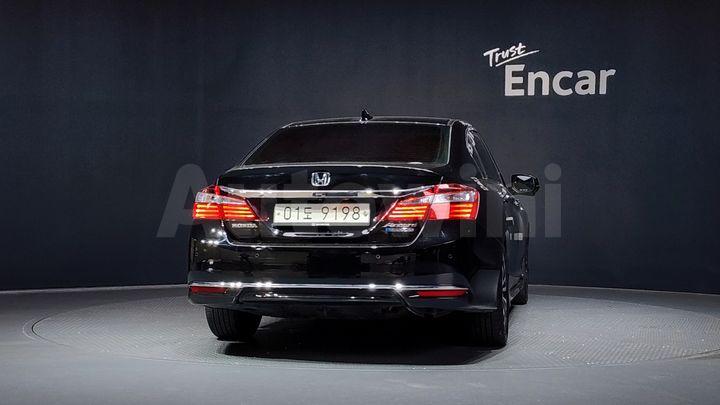 Honda Accord 2017 — 4