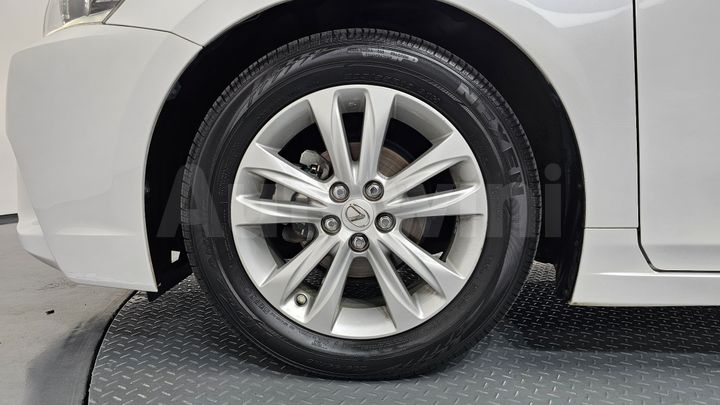 Lexus CT200h