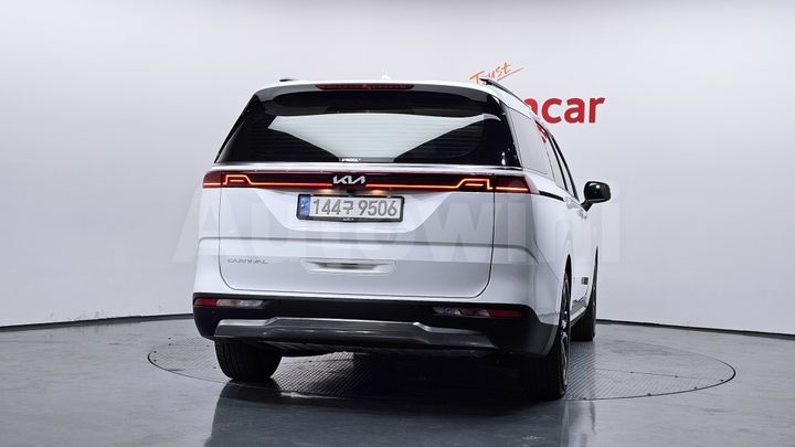 Kia Carnival 2022 — 4