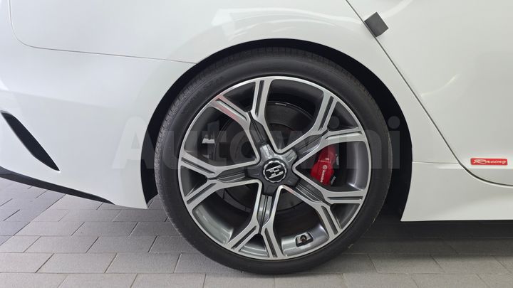 Kia Stinger 2018 — 5