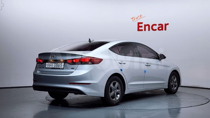 Hyundai Avante 2016 — 2