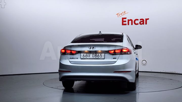 Hyundai Avante 2016 — 4