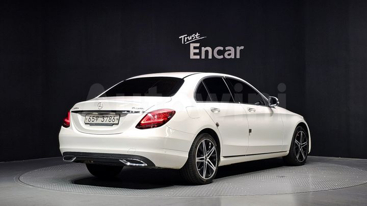 Mercedes-Benz C Class 2019 — 2