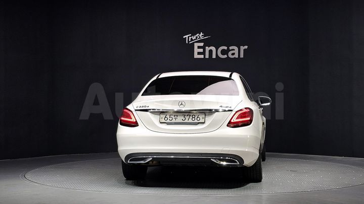 Mercedes-Benz C Class 2019 — 4