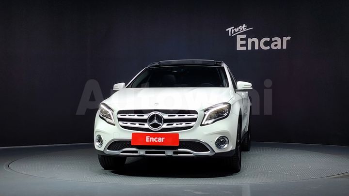 Mercedes-Benz GLA Class 2019 — 3