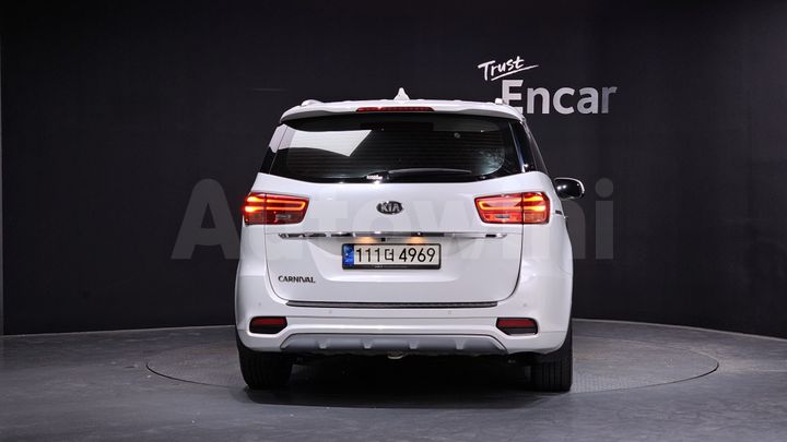 Kia Carnival 2019 — 4