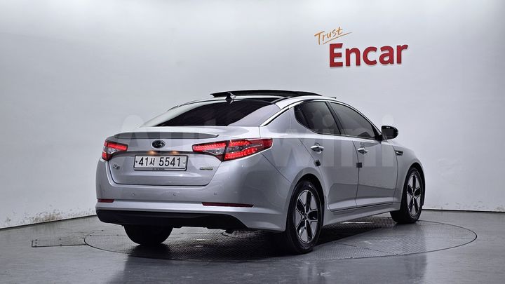 Kia K5 2012 — 2